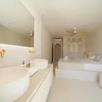 Semesterbostad Modern Townhouse With Private Heated Pool Near Cabopino In Artola,
