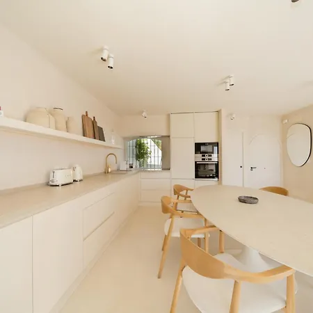 Modern Townhouse With Private Heated Pool Near Cabopino In Artola, Dom wakacyjny *
