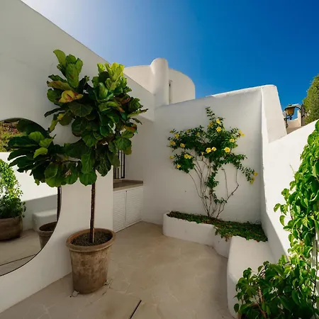 Modern Townhouse With Private Heated Pool Near Cabopino In Artola, * Marbella